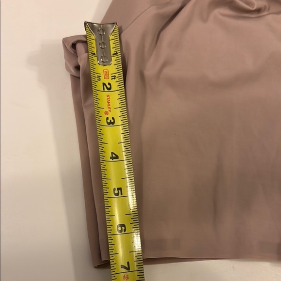 Maidenform Tan Shapewear High-Waist, Thigh Slimmer, Extra Firm Short - Picture 6 of 6